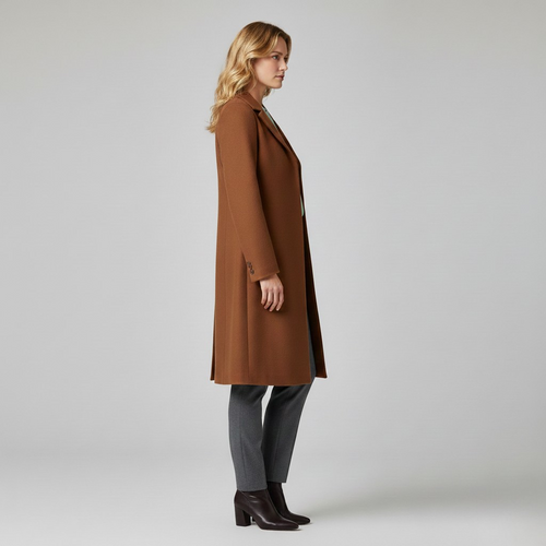 Cappotto da donna con bottoni di media lunghezza
